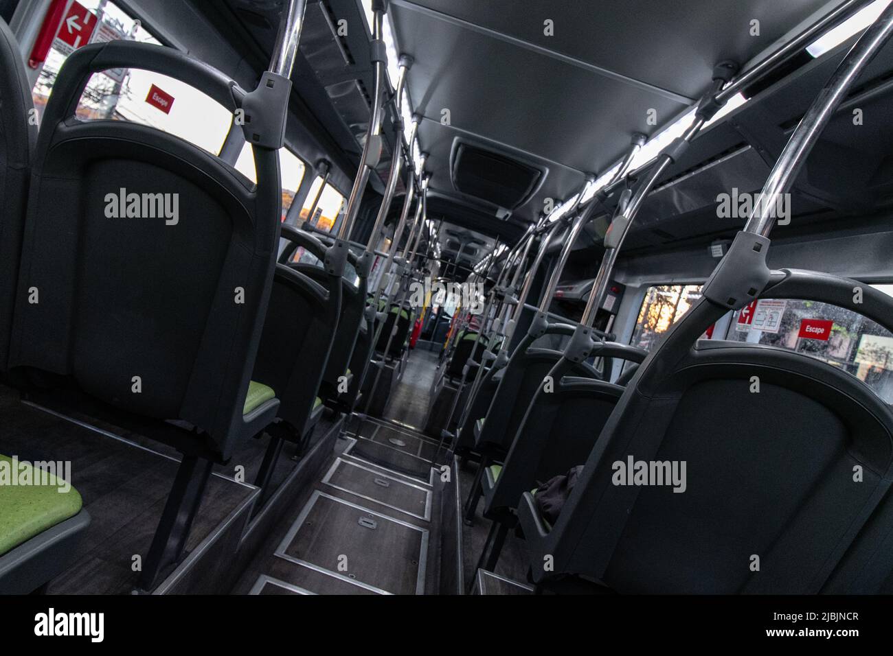 Innenraum eines transantiago-Busses in Santiago, Chile Stockfoto