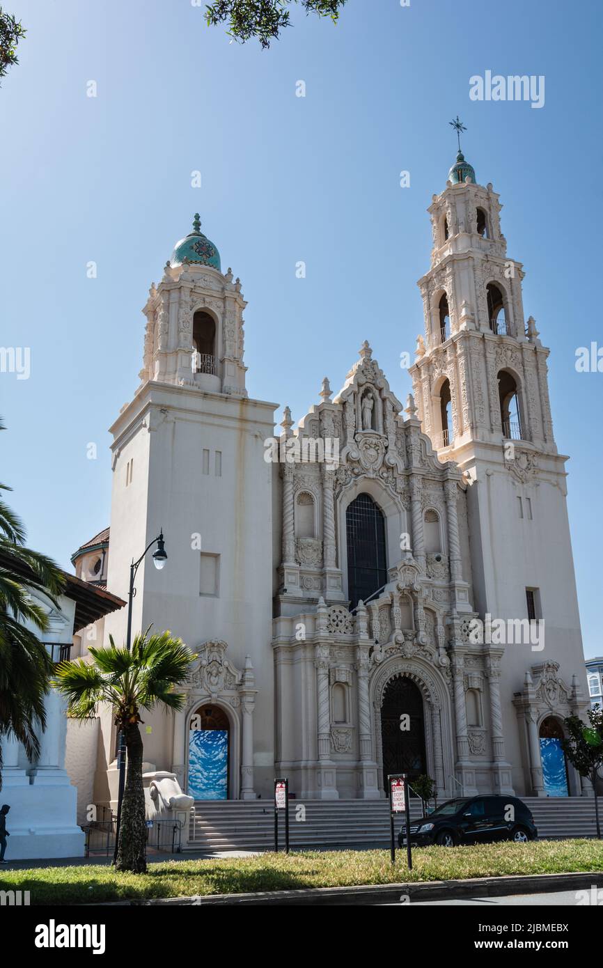 San Francisco, Kalifornien, USA - 28. April 2022 : das South San Francisco City Hall Stockfoto