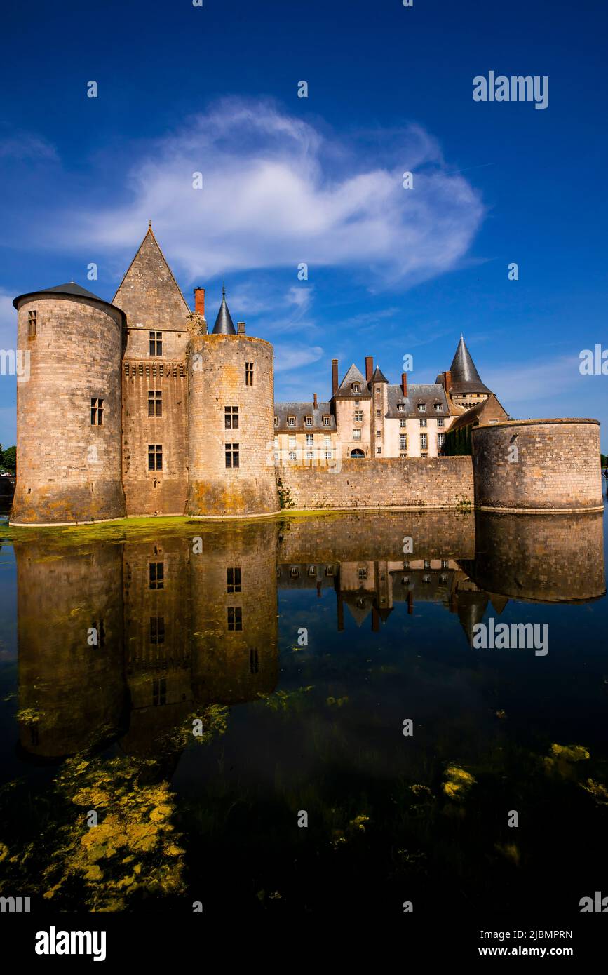 Chateau de Sully-sur-Loire, eines der Schlösser des Loire-Tals in Frankreich, Département Loiret, Centre-Val de Loire, Frankreich. Das Schloss von Sully Sur Loi Stockfoto