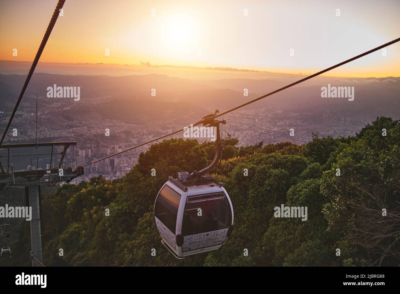 CARACAS, VENEZUELA Mai 2022 Kabinen der Seilbahn zum Humboldt Hotel