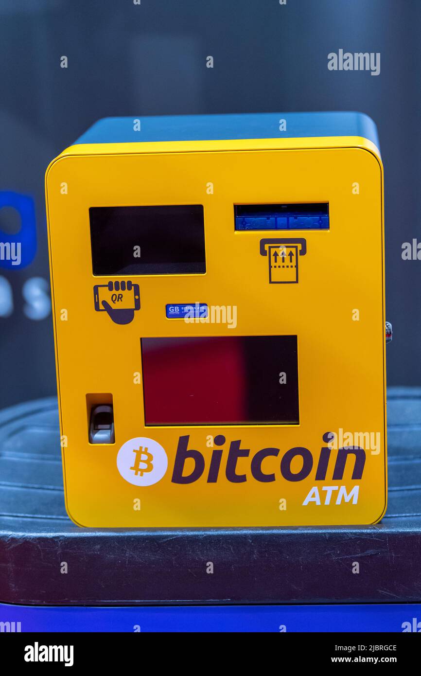 Bitcoin atm -Fotos und -Bildmaterial in hoher Auflösung – Alamy