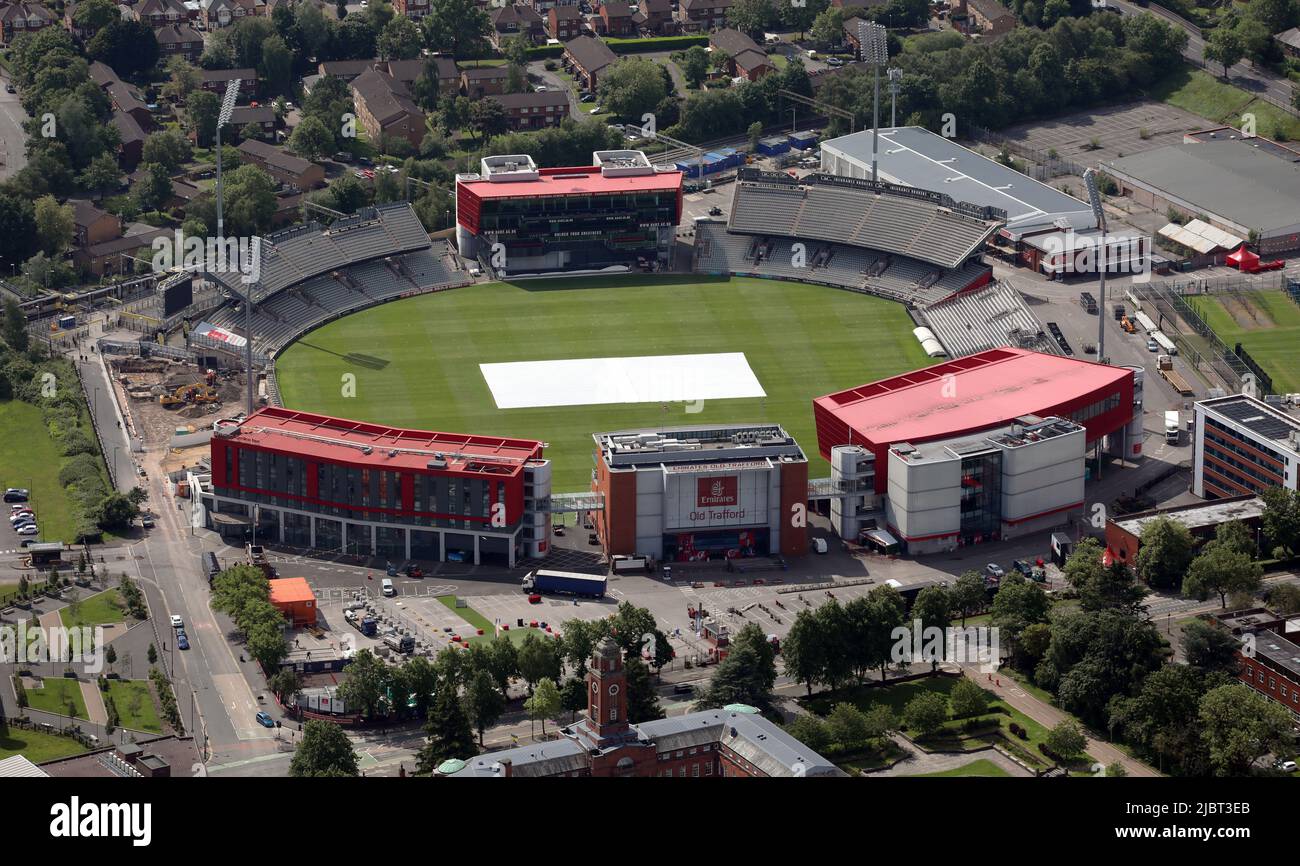 Luftaufnahme des Emirates Old Trafford Cricket Stadium, Manchester, Großbritannien Stockfoto