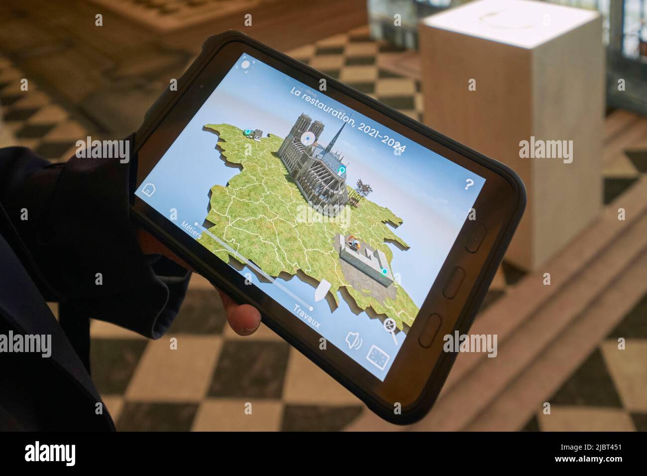 Frankreich, Paris, College des Bernardins, die erweiterte Ausstellung von Notre Dame de Paris, die seine Geschichte nachverfolgt und hinter die Kulissen seiner Restaurierung geht, Virtual Reality-Besuch Stockfoto