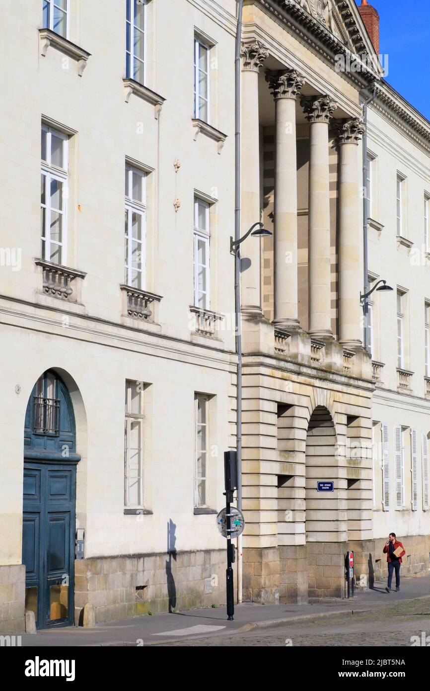 Frankreich, Loire Atlantique, Nantes, Place Marechal Foch, Zugang zur Rue Chauvin unter der Veranda des Montaudouin Hotels (18.. Jahrhundert) Stockfoto