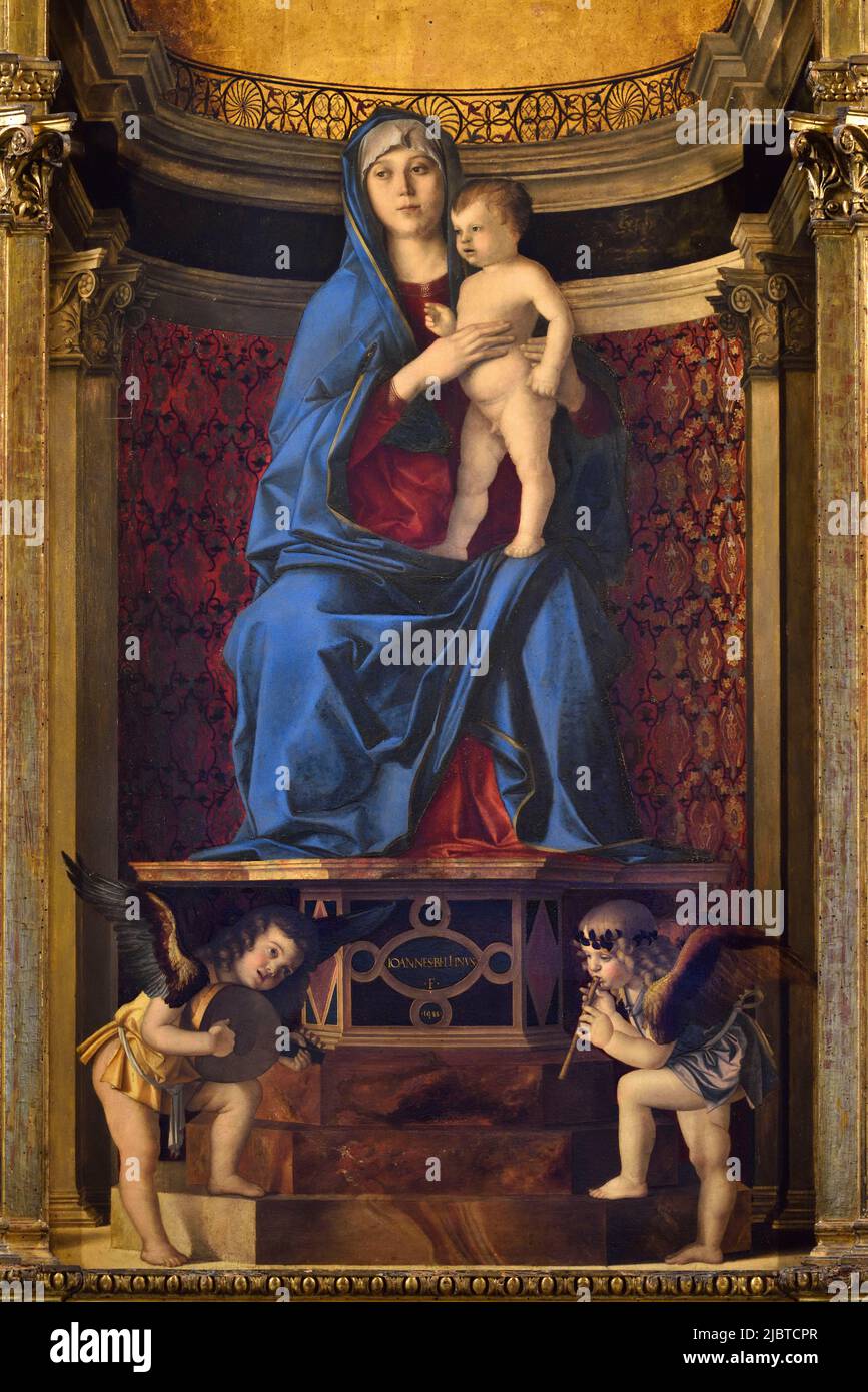 Italien, Venetien, Venedig, von der UNESCO zum Weltkulturerbe erklärt, Viertel San Polo, Basilika Santa Maria Gloriosa dei Frari, Madonna mit Kind von Giovanni Bellini Stockfoto