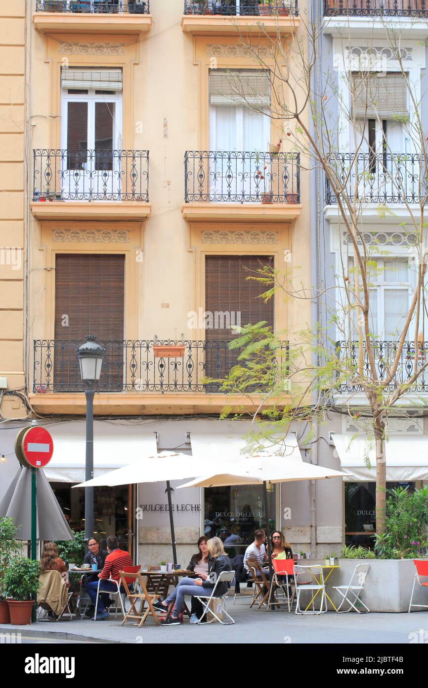 Spanien, Valencia, Ruzafa, Dulce de Leche Konditorei und Cafeteria, Pause auf der Terrasse Stockfoto