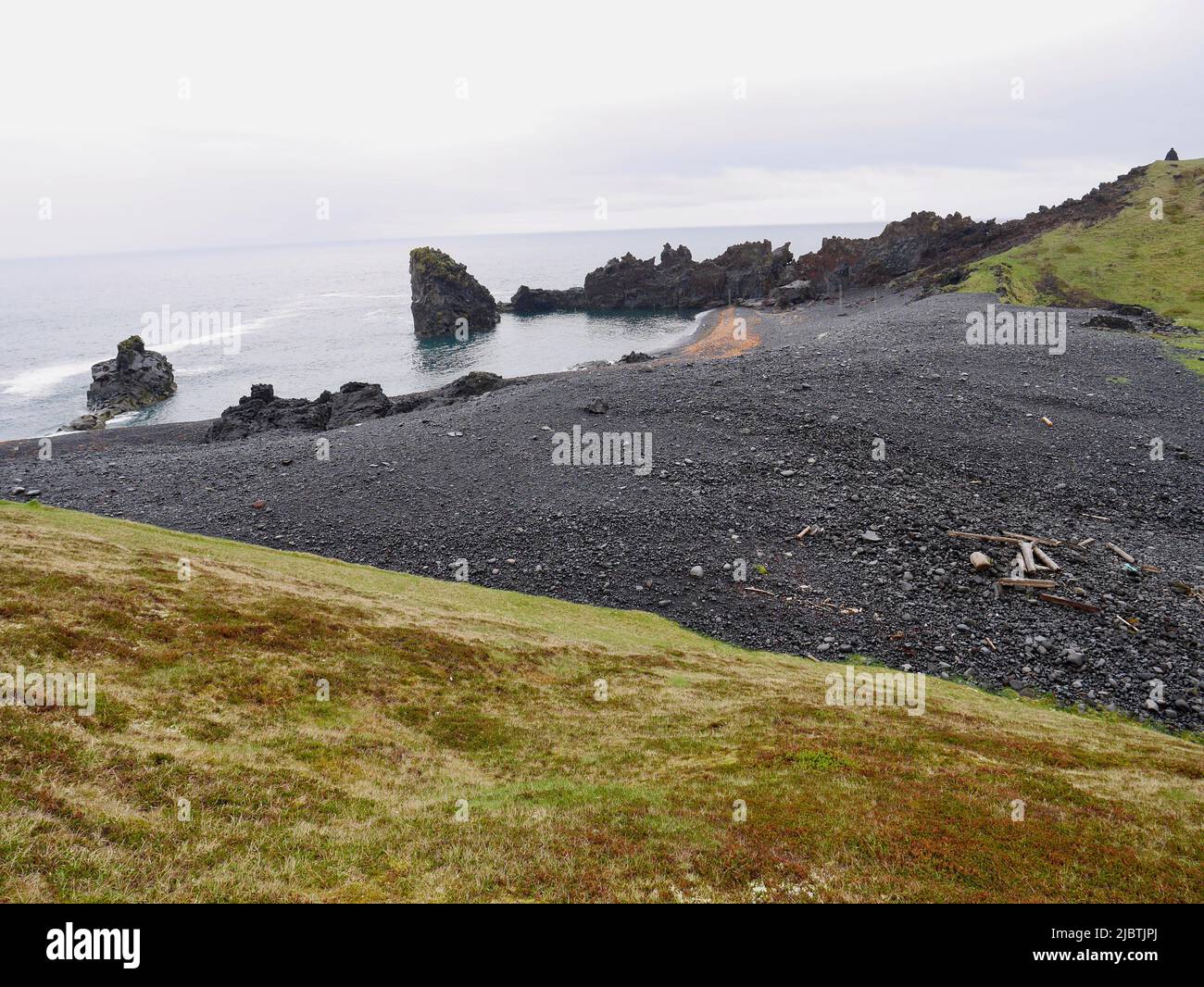 Schwarzer Strand von Dritvik in Snaefellsnes Peninsula, Island. Hochwertige Fotos Stockfoto