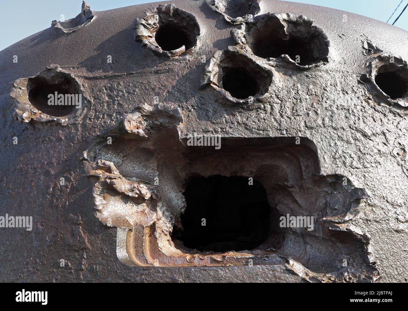 Schlacht von 2. gepanzerte Glocke aus dem Weltkrieg, die Teil der Atlantikmauer im Hafen von Cherbourg war, D-Day Omaha Museum, Vierville-sur-Mer, Normandie, Fra Stockfoto