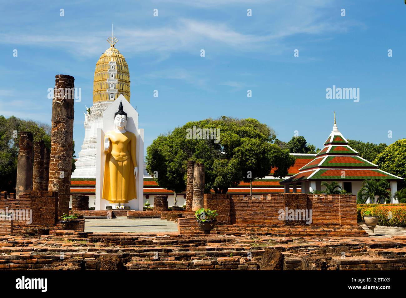 Wat Phra Si Rattana Mahathat, umgangssprachlich auch Wat Yai genannt, ist ein buddhistischer Tempel (wat) in der Provinz Phitsanulok, Thailand, wo er sich befindet Stockfoto