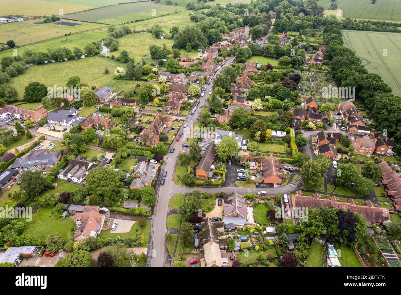 Das malerische Dorf Clifford Chambers, Warwickshire, Großbritannien, aus der Vogelperspektive. Stockfoto