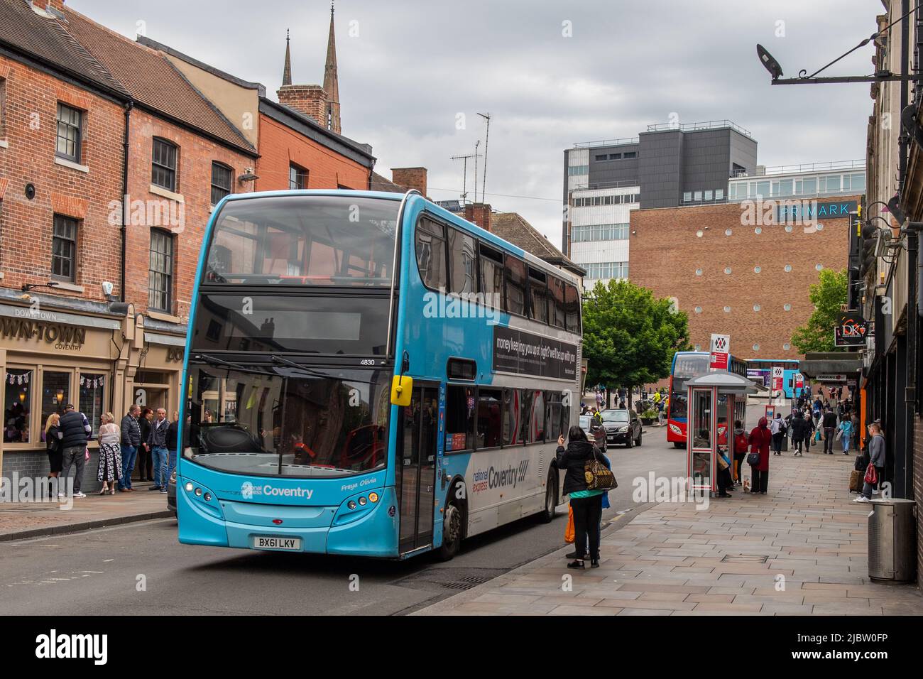 National Express Coventry Bus in Burgess, Coventry, West Midlands, Großbritannien. Stockfoto