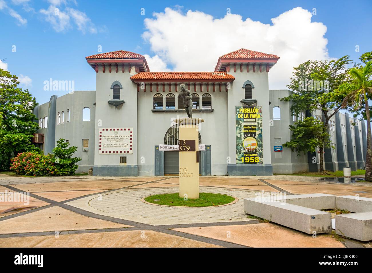 Puerto Rican Sport Hall of Fame in San Juan, Puerto Rico an einem sonnigen Tag. Stockfoto