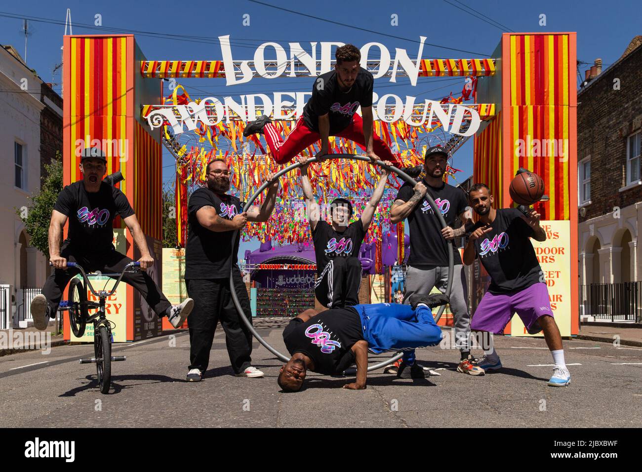 Fotokall 'London Wonderground' mit den 360 Allstars Held at Big Top, West Brompton Featuring: 360 Allstars wo: London, Großbritannien Wann: 16 Jul 2021 Credit: Mario Mitsis/WENN Stockfoto