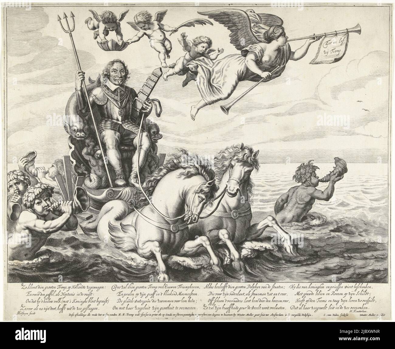 Admiral Maarten Harpertsz. Tromp sitzt auf einem Triumphwagen mit Thron in Form einer Muschel, die von Seepferden gezogen wird. In seiner Hand hält er einen Dreizack und möglicherweise das Steuerruder eines Schiffes, um den Wagen schwimmen vier Tritonen, die auf ihre Trompetenschalen blasen. FAAM schwebt in der Luft und bläst eine Trompete mit einem Banner, auf dem geschrieben steht: Ruhm und Lob für Trump. Putti halten eine Art Krone über dem Kopf des Admirals. Im unteren Rand ein Vers von Herman Frederik Waterloos, Admiral Maarten Harpertsz. Tromp on Triumphwagen., Druckerei: Cornelis van Dalen (II), (erwähnt auf Objekt), Cornelis Holsteyn Stockfoto