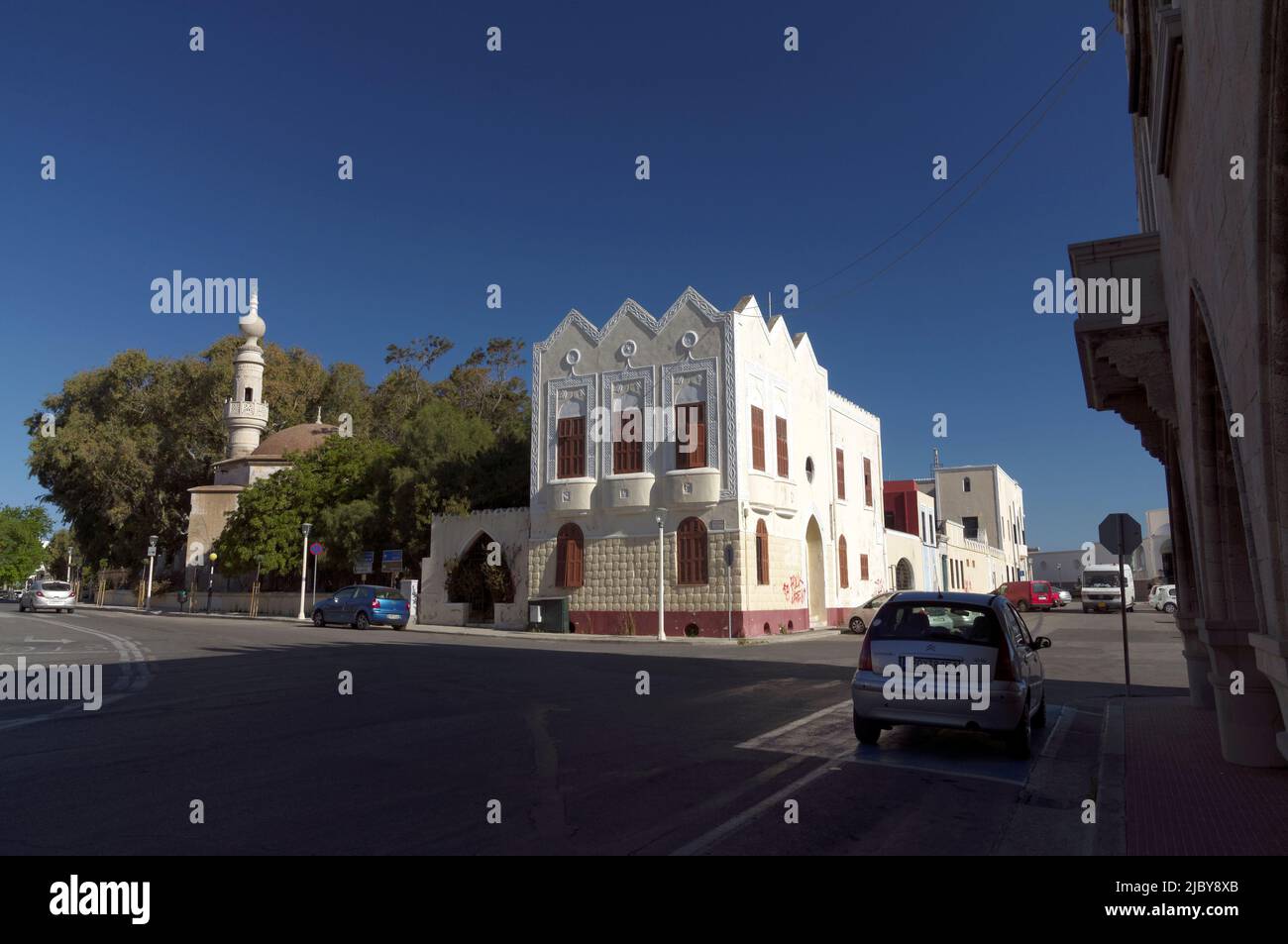 Villa Neo Chorio, Razionalismo-Stil - Mussolini-beeinflusster architektonischer Stil der 1930er Jahre. Italienischer Faschist. Rhodos-Stadt, Rhodos-Insel, Griechenland Stockfoto
