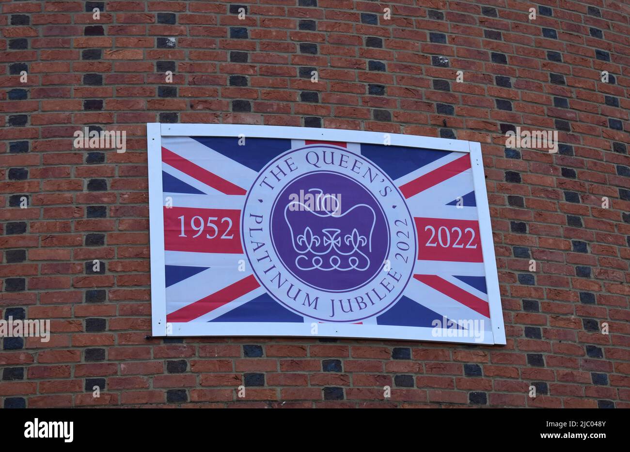 Union Jack Flag zum Gedenken an das Platin-Jubiläum der Königin im Jahr 2022. Stockfoto