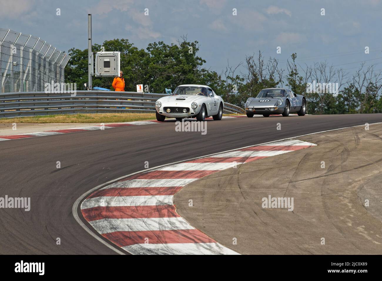 DIJON, FRANKREICH, 3. Juni 2022 : der Grand Prix de l'Age d'Or, das älteste Rennen für historische Fahrzeuge in Frankreich, findet auf dem Kurs Dijon-Presnois statt. Stockfoto
