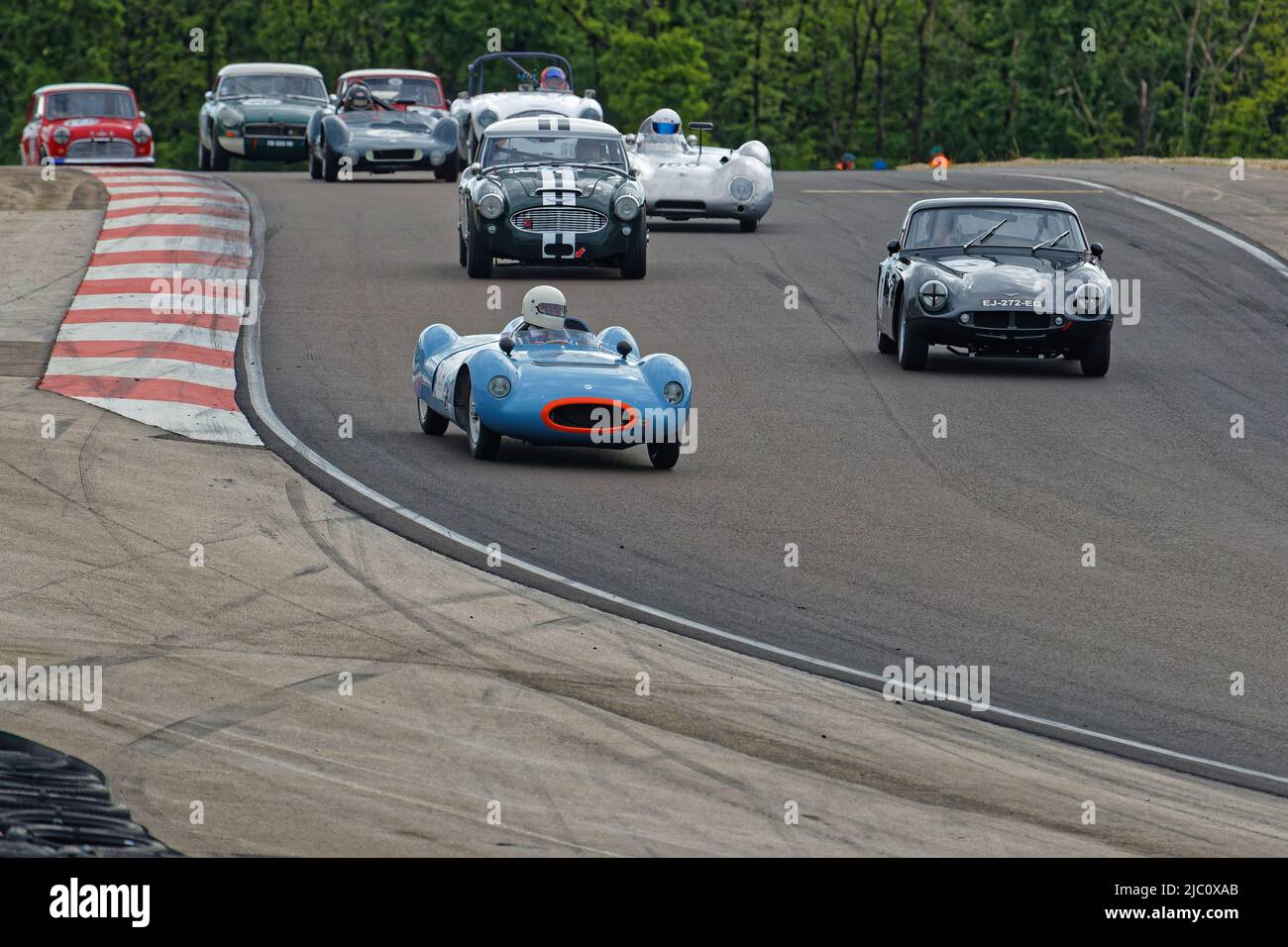DIJON, FRANKREICH, 5. Juni 2022 : der Grand Prix de l'Age d'Or, das älteste Rennen für historische Fahrzeuge in Frankreich, findet auf dem Kurs Dijon-Presnois statt. Stockfoto