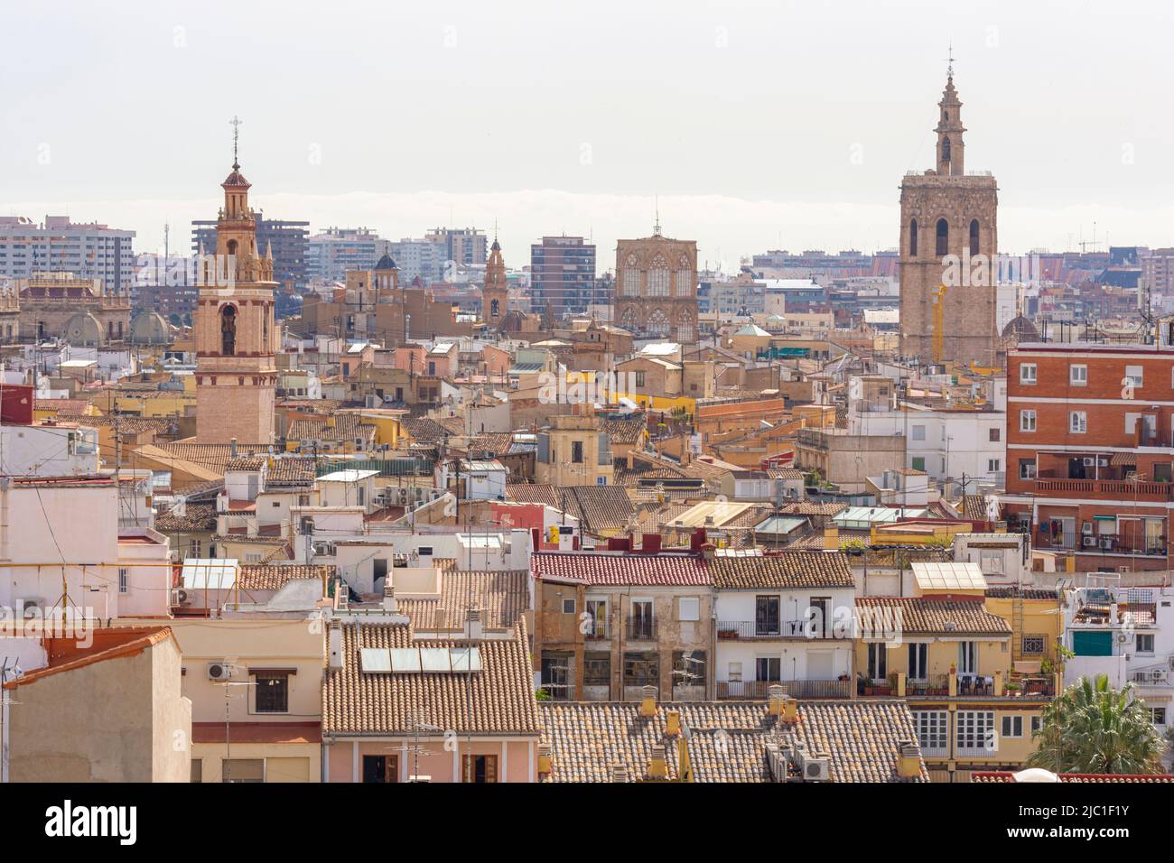 Skyline der Altstadt von Torres de Quart - Valencia, Spanien Stockfoto