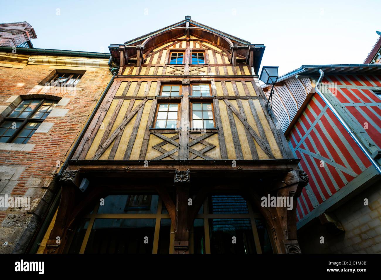 Traditionelle Fachwerkhäuser in Troyes, Aube, Champagne-Ardenne, Frankreich. Stockfoto
