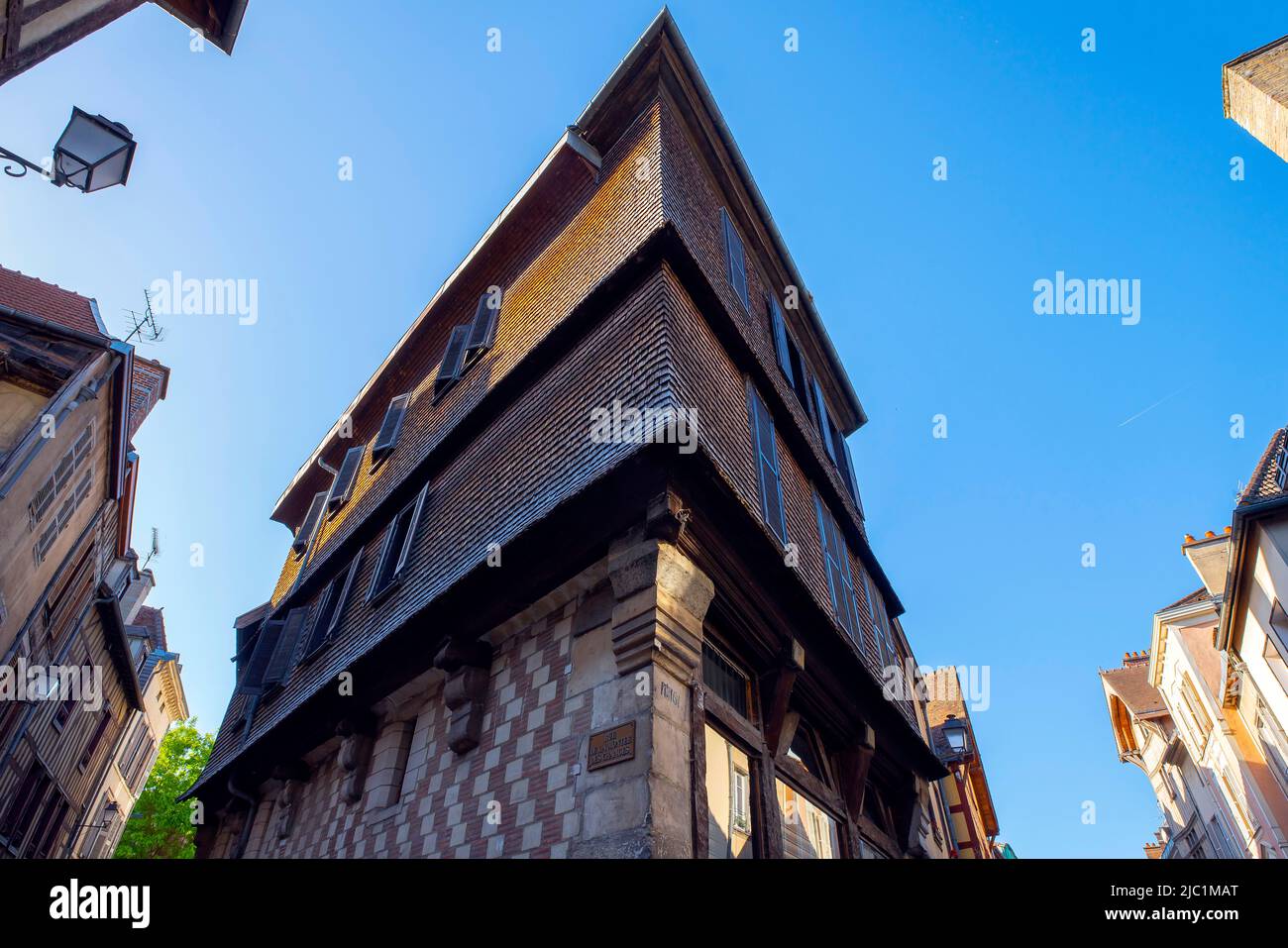 Traditionelle Fachwerkhäuser in Troyes, Aube, Champagne-Ardenne, Frankreich. Stockfoto