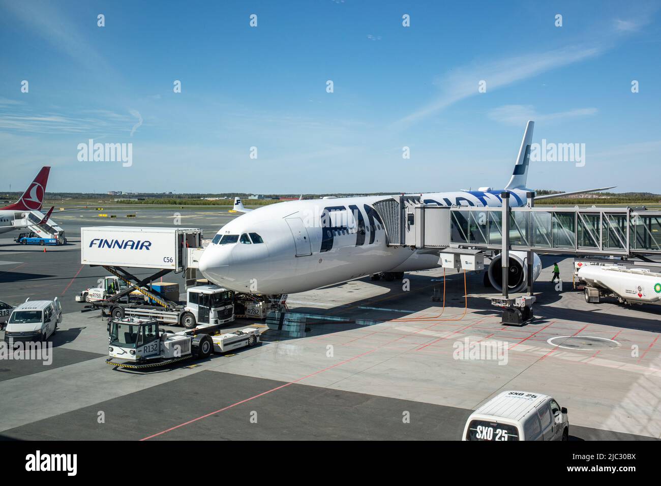 Finnair-Großraumflugzeug am Helsinki-Vantaa Airport, Vantaa, Finnland Stockfoto