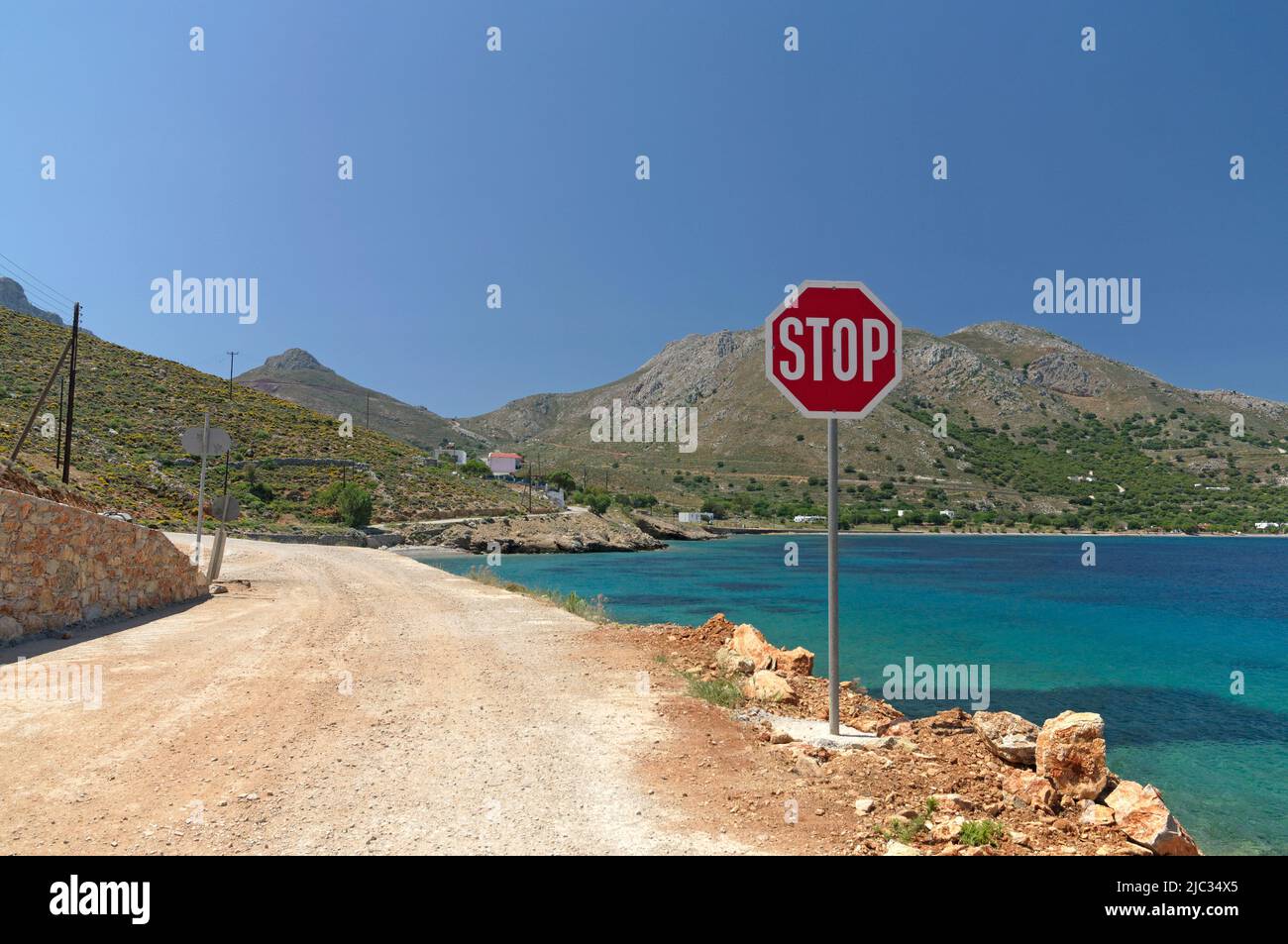 Stoppschild, Tilos Island, in der Nähe der Insel Rhodos, Dodecanese Stockfoto