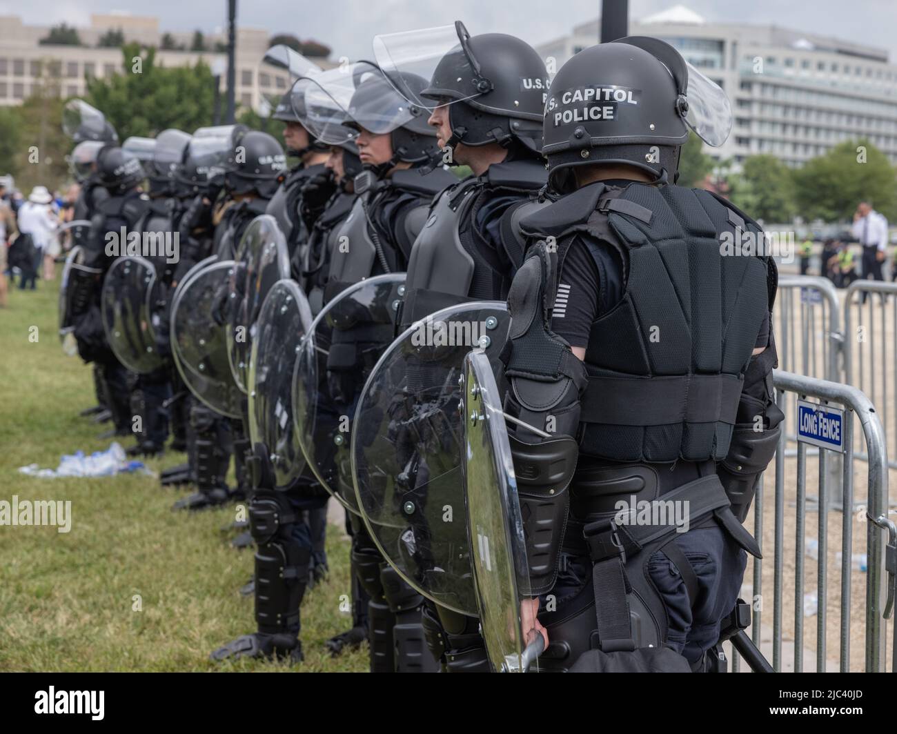 WASHINGTON, D.C., 18. September 2021: Die Polizeibeamten des Kapitols der Vereinigten Staaten werden während einer „Justice for J6“-Kundgebung in der Nähe des Kapitols der Vereinigten Staaten gesehen. Stockfoto
