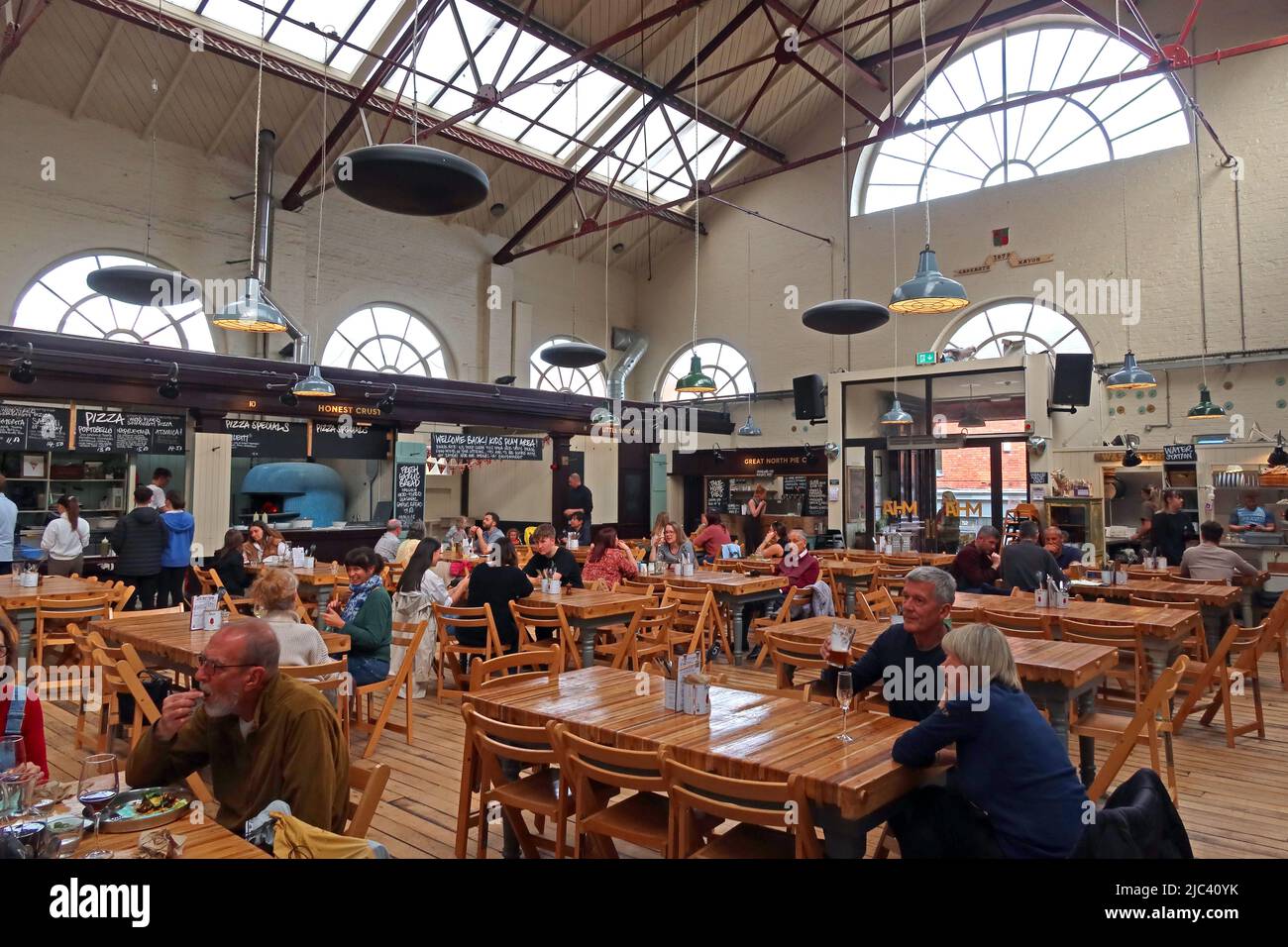 Innenseite der Altrincham Historical Market Hall, Greenwood Street, Altrincham, Manchester, England, UK, WA14 1SA Stockfoto