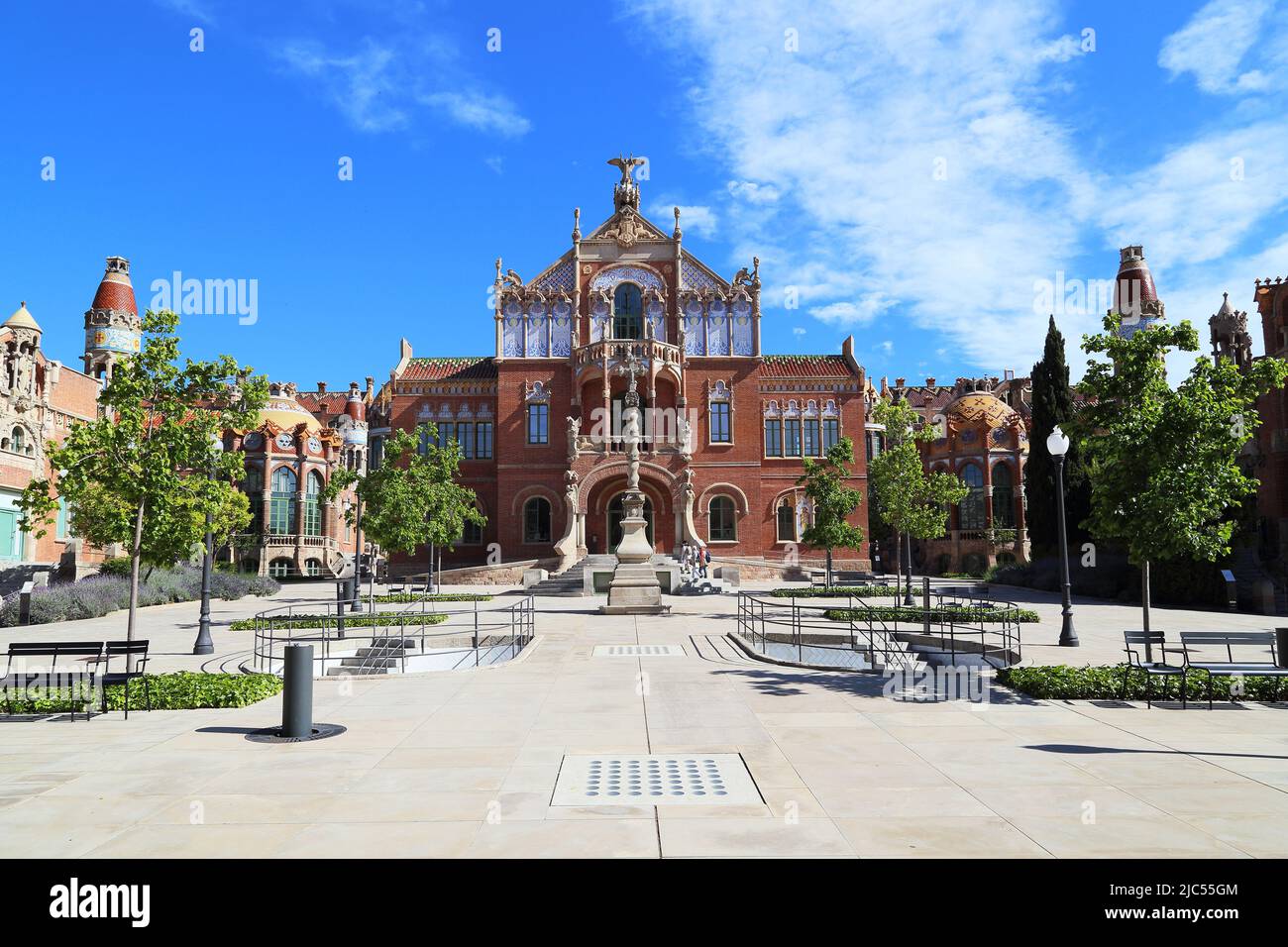 BARCELONA, SPANIEN - 12. MAI 2017: Dies ist das Operationshaus des ehemaligen Krankenhauses Sant Pau, das eines der Meisterwerke der modernistischen Architektur ist. Stockfoto