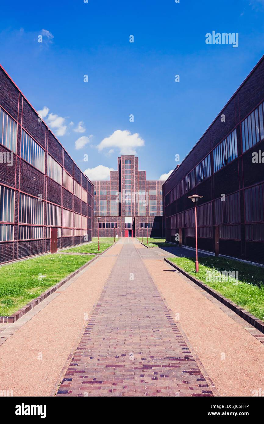 Coole Farbnachbearbeitung des Kesselhauses der Zollverein in Essen, Deutschland Stockfoto