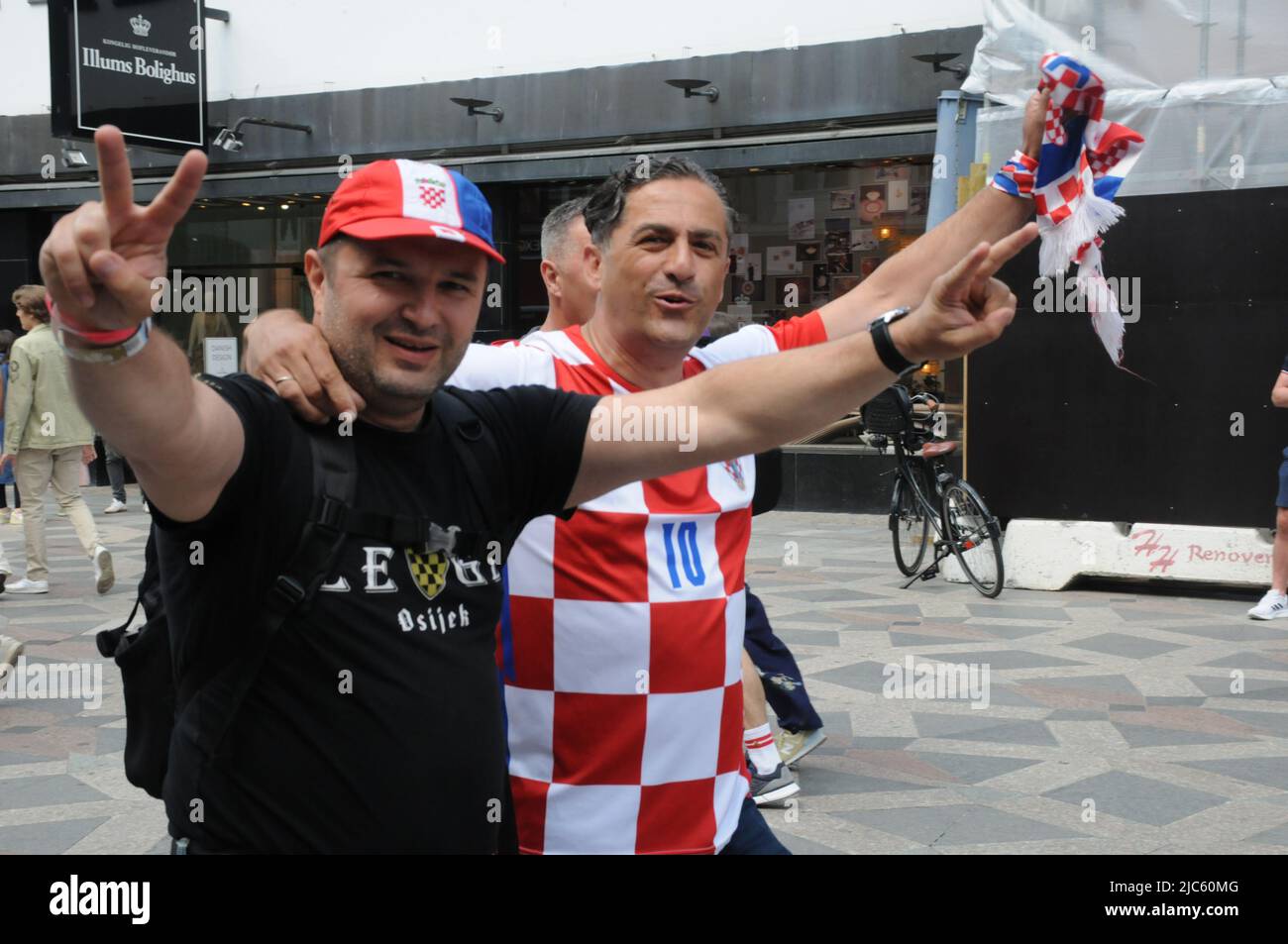 Kopenhagen /Dänemark/10. Juni 2022 /Dänemark trifft Kroatien UEFA-Nationalliga-Gruppe A1 in Dänemark Fans kroatischer Fußballvereine in der dänischen Hauptstadt Kopenhagen. (Foto..Francis Joseph Dean/Deanpictures). Stockfoto