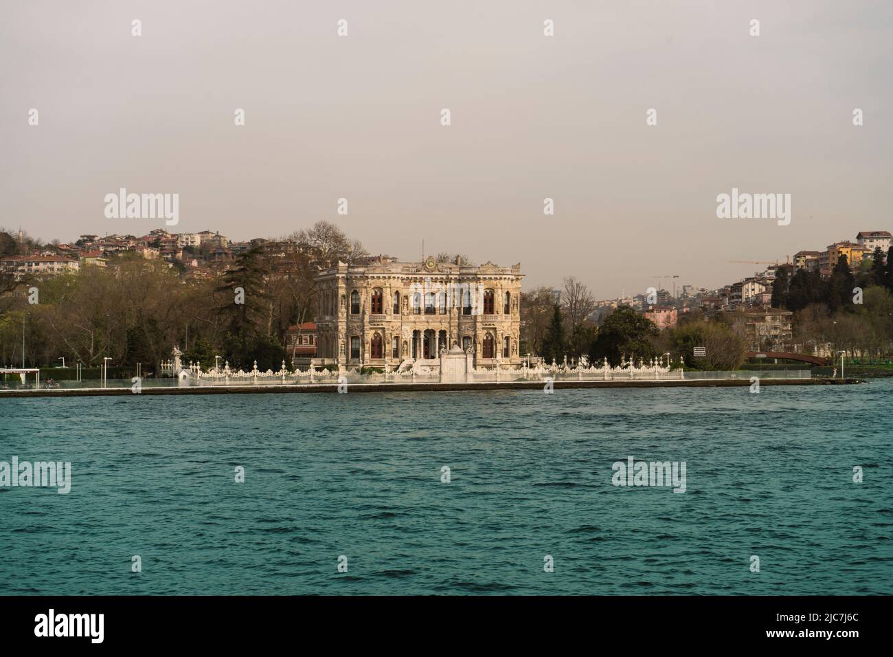 Küçüksu Kasri in der osmanischen Zeit gemacht. Das schönste Beispiel der osmanischen Reichspalastarchitektur. Stockfoto