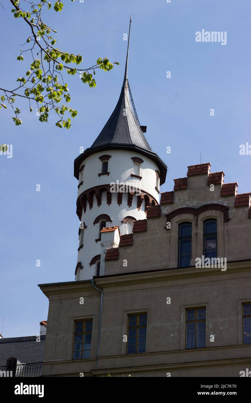 Turm der Burg Radun in der Nähe der Stadt Opava in der Tschechischen Republik Stockfoto