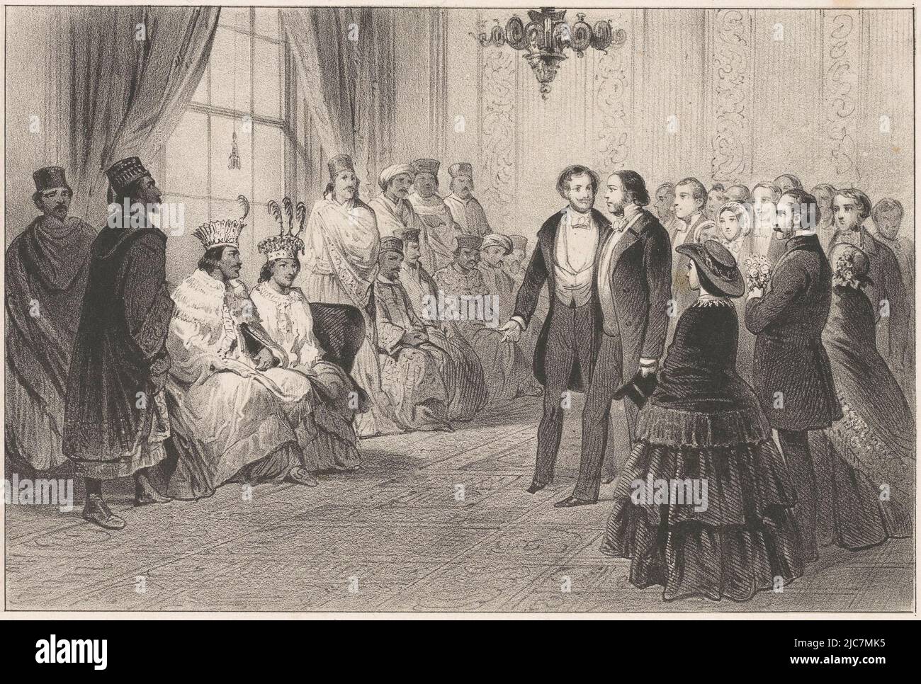 Vor dem Fenster sitzen ein König und eine Königin. Beide tragen Kronen mit Federn. Neben ihnen sind Mitglieder ihres königlichen Haushalts. Gegenüber sind Männer und Frauen, Publikum eines Prinzen Audienz der Princes of Old in Southampton, Druckerei: Carel Christiaan Antony Last, (erwähnt auf Objekt), Drucker: H.L. Smits, (erwähnt auf Objekt), Den Haag, 1818 - 1876, Papier, H 160 mm × B 240 mm Stockfoto