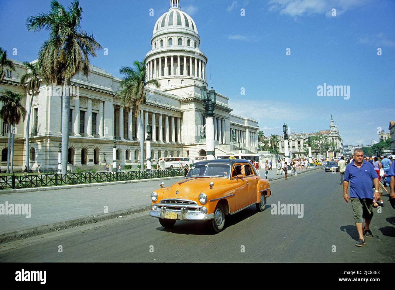 Oldtimer im Capitol, Altstadt von Havanna, Kuba, Karibik Stockfoto