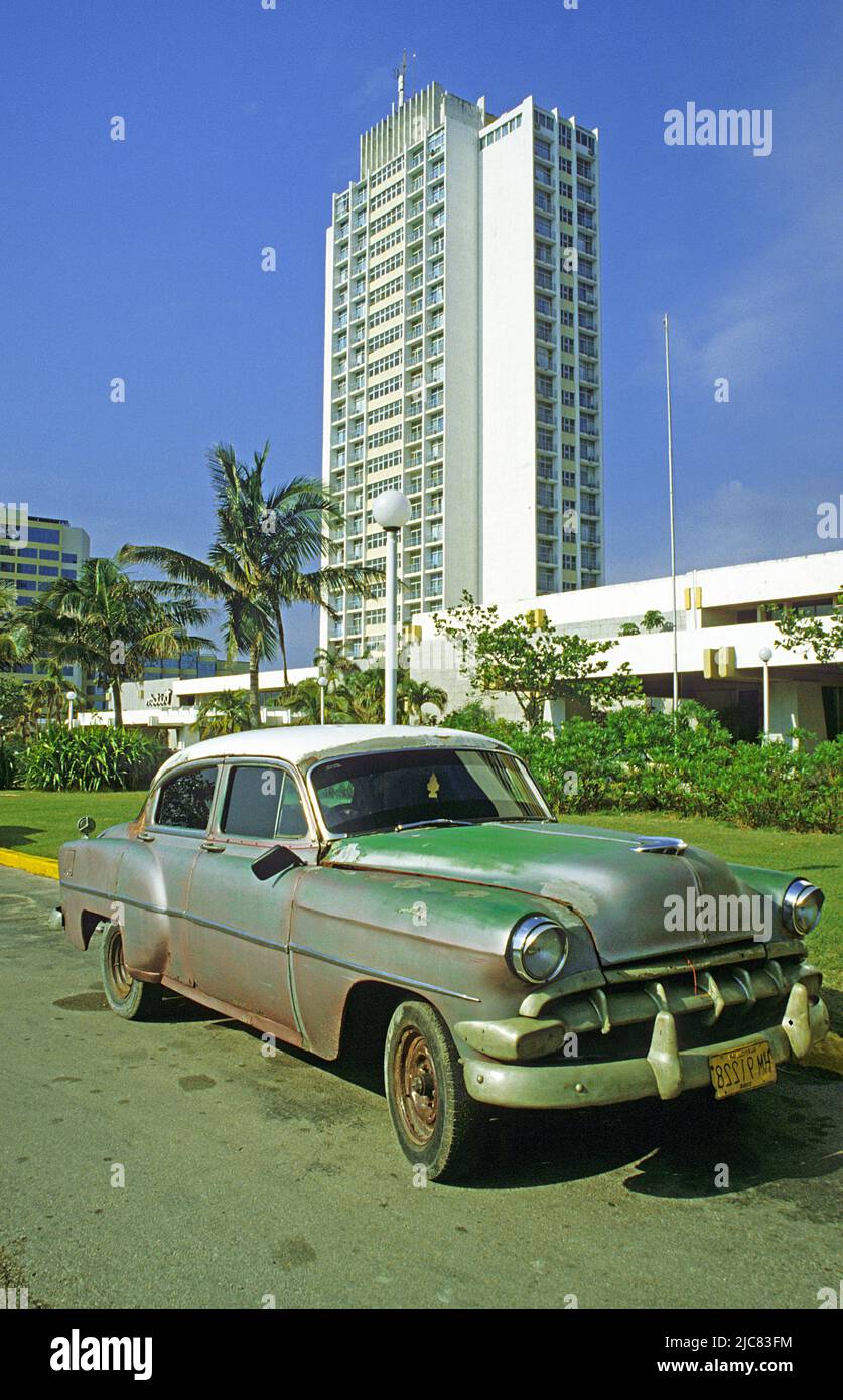 Amerikanischer Oldtimer in Havanna, Kuba, Karibik Stockfoto