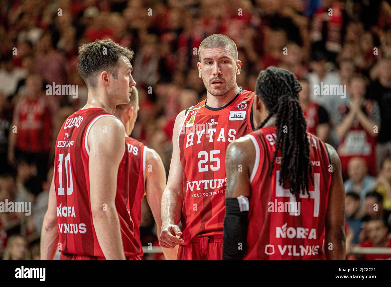 2022-06-07. Litauische Basketball-Liga. Rytas - Lietkabelis - 79:76 Uhr. Stockfoto