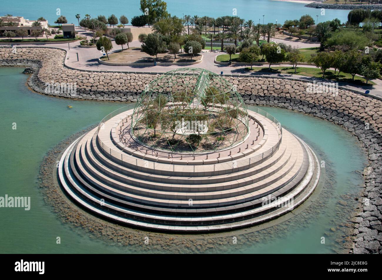 Ein Kletterspielplatz geodätische Kuppel von der Grünen Insel von Kuwait-Stadt Stockfoto