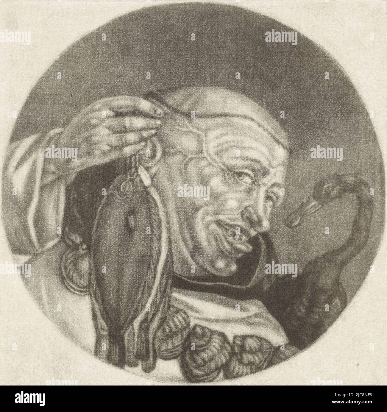 Der Pingelige Mönch. In der Hand hält er ein Seil mit Fischen und um seinen Hals eine Schnur Muscheln. Hinter ihm ein schwarzer Schwan. Der Druck ist Teil einer Serie mit Karikaturen des französischen Klerus unter Ludwig XIV. Mönch mit einem Fisch und einem Schwan Le Delicat Karikaturen über den französischen Klerus unter Ludwig XIV., (B) Renversement de la Moral Chr, Druckerei: Jacob Gole, Cornelis Dusart, 1670 - 1724 und/oder 1693 - 1700, Papier, Gravur, H 115 mm × B 90 mm Stockfoto