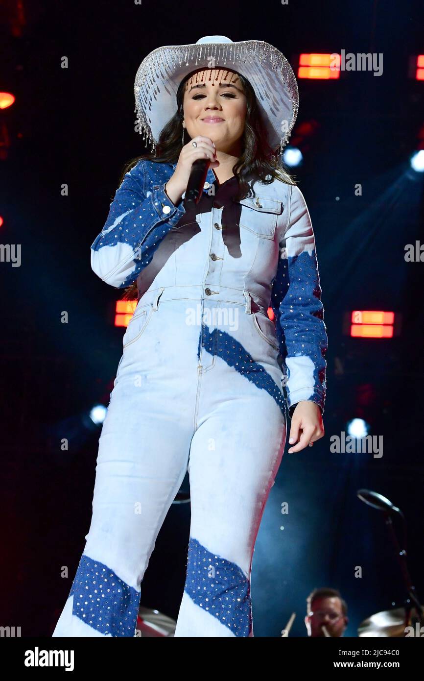 10. Juni 2022 - Nashville, Tennessee - Gabby Barrett. 2022 CMA fest Nighty Concert Day One im Nissan Stadium. Stockfoto