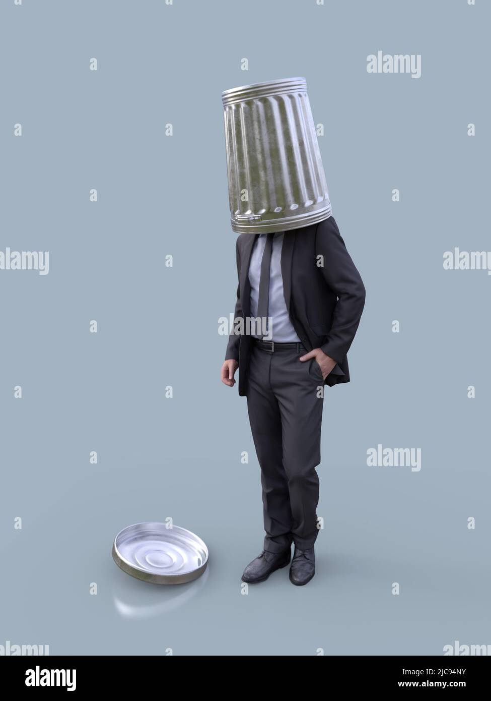 Geschäftsmann mit einem Mülleimer auf dem Kopf Stockfoto