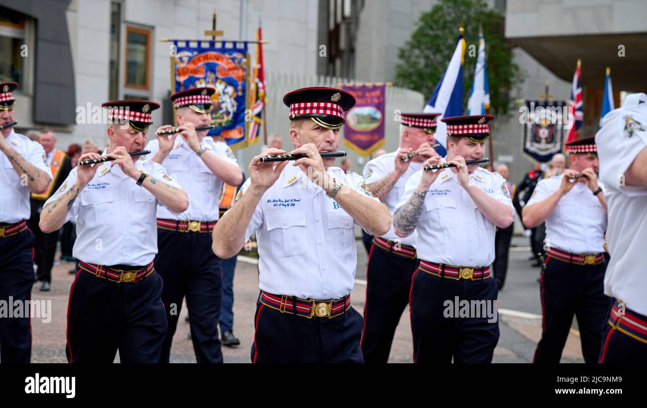 Edinburgh Schottland, Großbritannien Juni 11 2022. An einer der größten Paraden in der schottischen Hauptstadt der letzten Jahre nehmen Tausende Teil und sehen sich die Parade der Orange Order an, um das Platin-Jubiläum der Königin zu feiern. Credit sst/alamy Live News Stockfoto