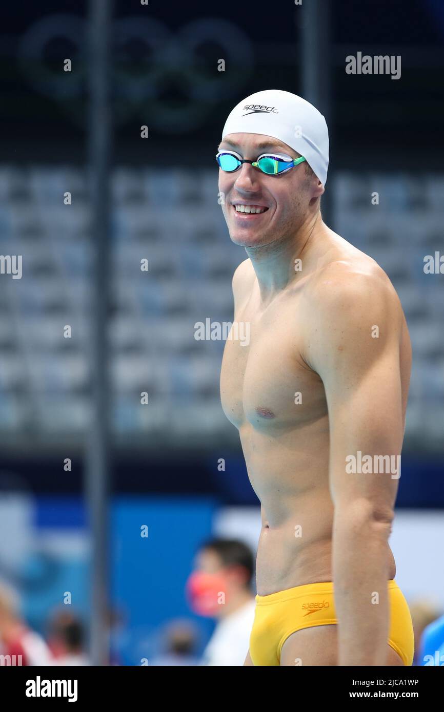 28.. JULI 2021 - TOKIO, JAPAN: Ein Schwimmer trainiert bei den Olympischen Spielen 2020 in Tokio (Foto: Mickael Chavet/RX) Stockfoto
