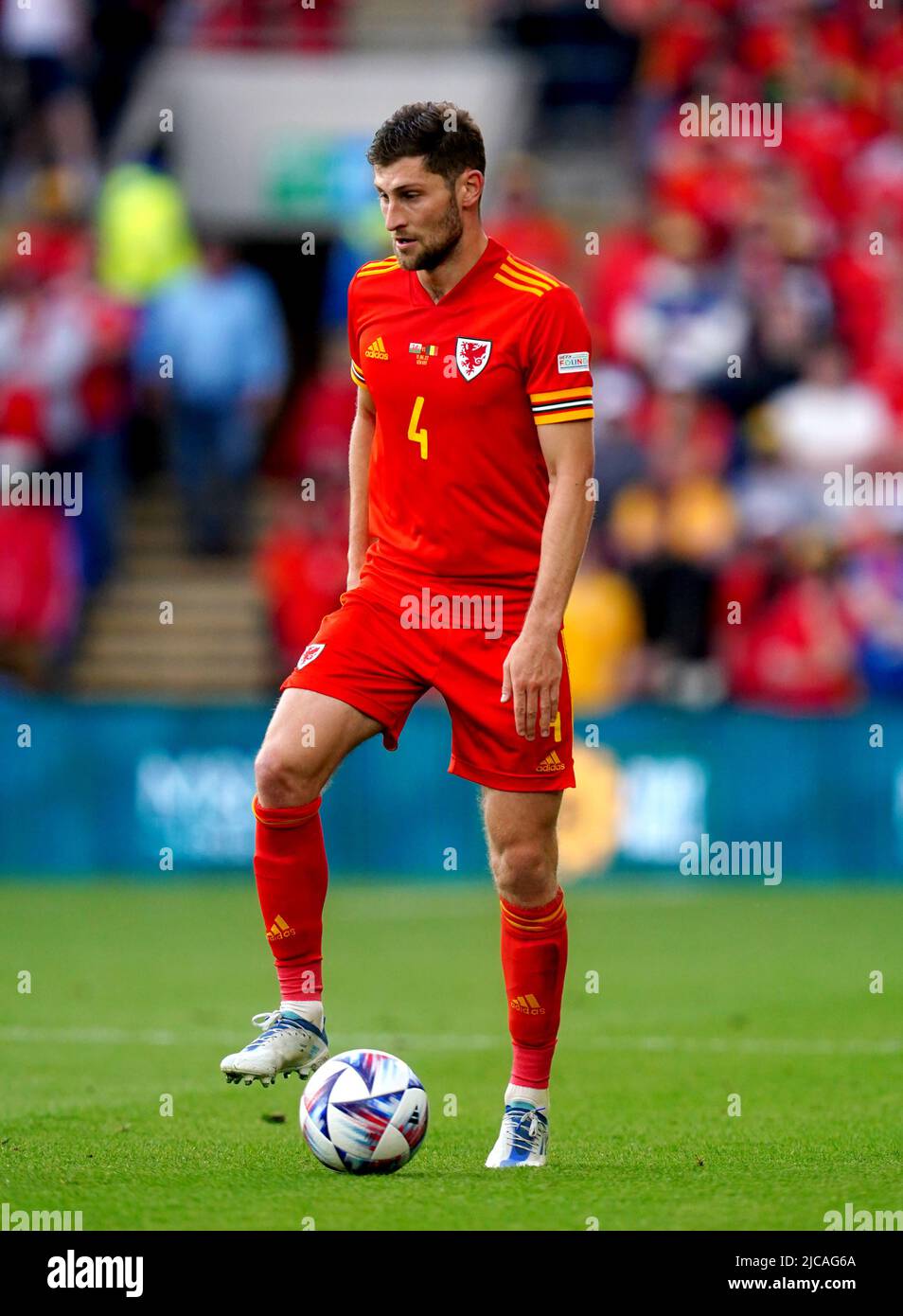 Ben Davies von Wales während des Spiels der UEFA Nations League im Cardiff City Stadium, Cardiff. Bilddatum: Samstag, 11. Juni 2022. Stockfoto