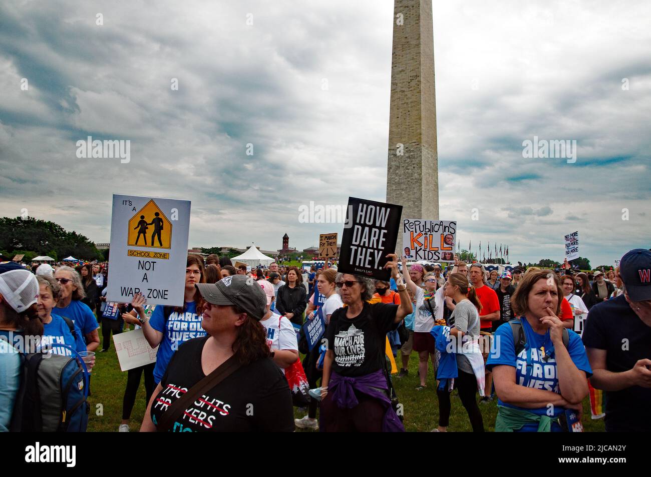 Washington DC, USA. 11. Juni 2022. Demonstranten nehmen an dem Protest gegen Waffengewalt gegen Marsch für unser Leben Teil. Kirk Treakle/Alamy Live News. Stockfoto