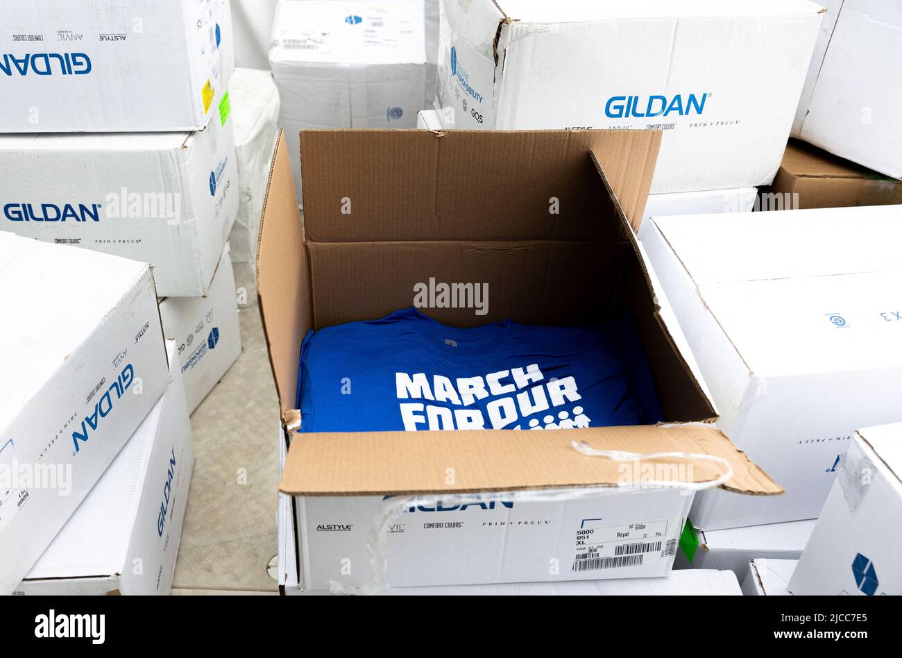 Boxes of March for Our Lives Trikots in Washington, DC, USA, am Samstag, den 11. Juni, 2022. Foto von Julia Nikhinson / CNP/ABACAPRESS.COM Stockfoto