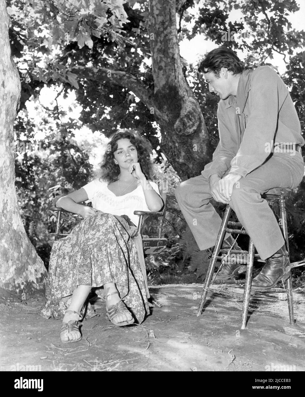 JENNIFER JONES und GREGORY PECK im DUELL IN DER SONNE (1946), Regie: KÖNIG VIDOR. Kredit: SELZNICK/RKO / Album Stockfoto