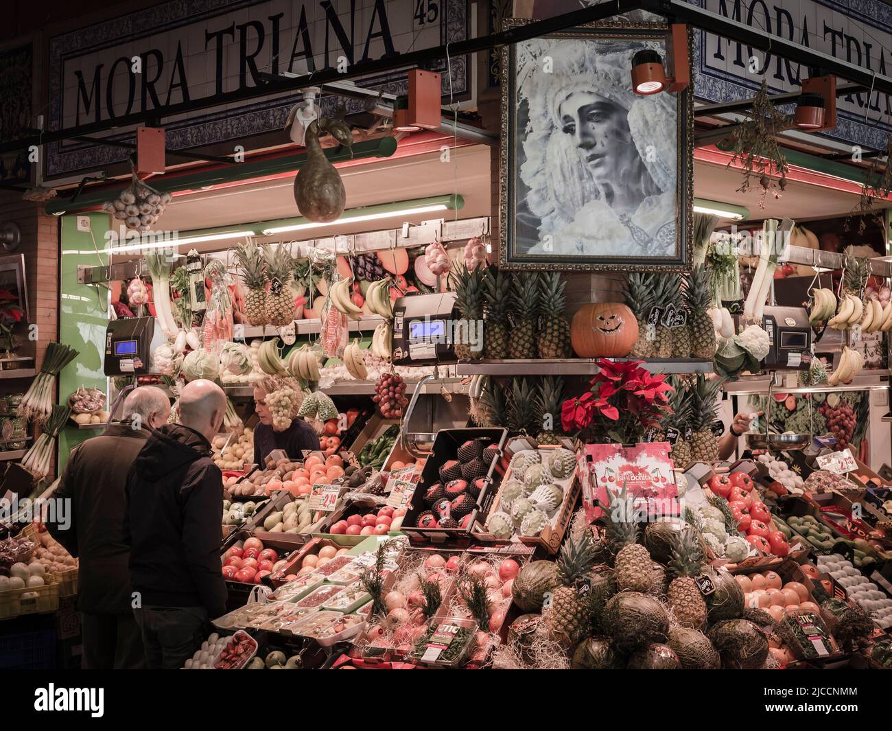 Obst und Gemüse Stall, Triana in Sevilla, Andalusien, Spanien Stockfoto