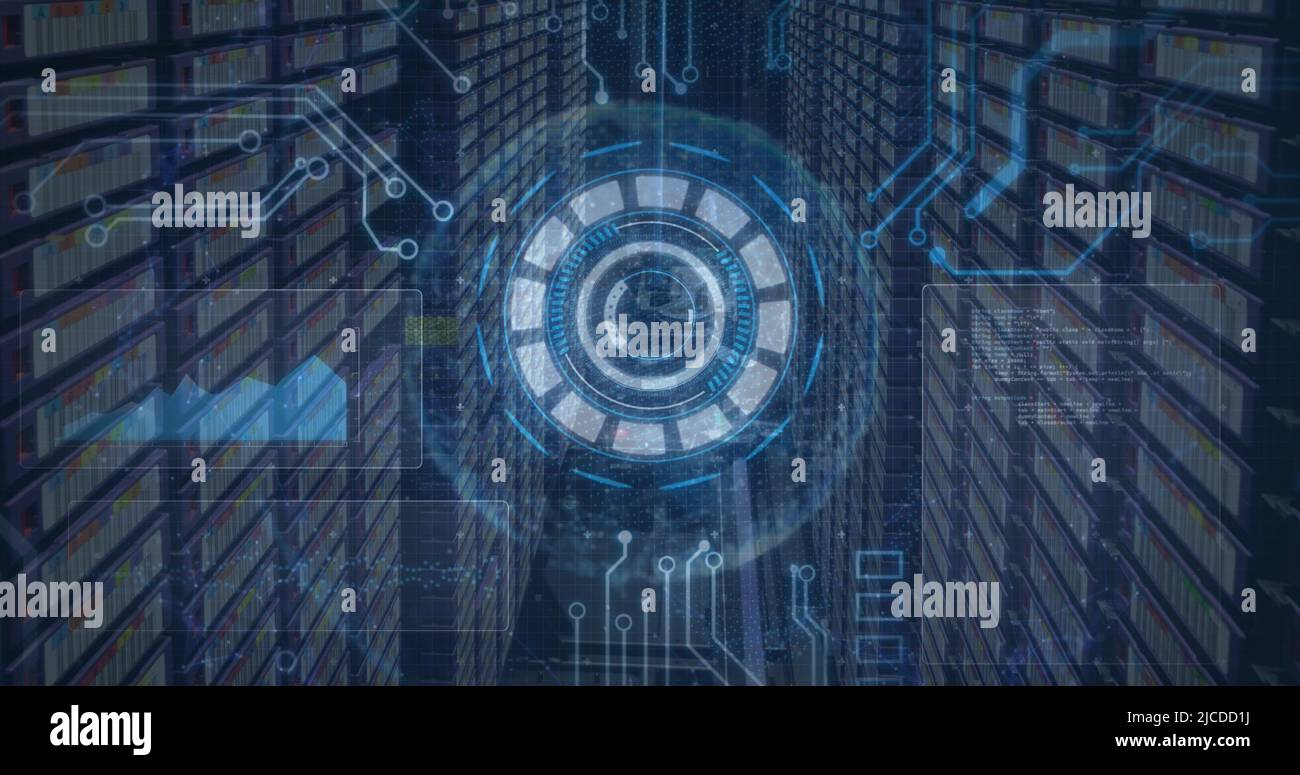 Abbildung des Scannens des Bereichs und der Datenverarbeitung über Computerserver Stockfoto